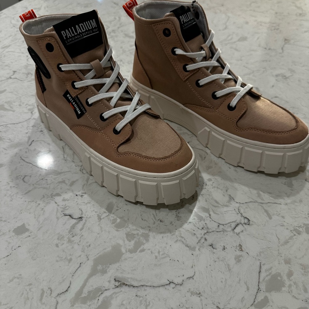 Palladium Women's Brown High-Top Sneakers